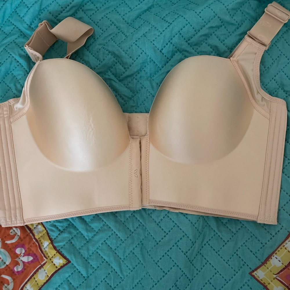 36-DD Bra for full shape women